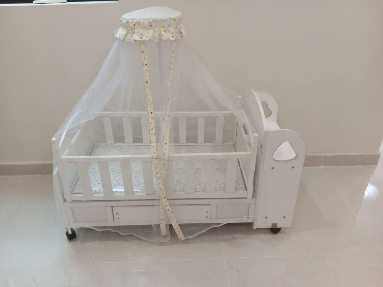 كاروك اطفال مستخدم  ب50وبيه مجال ***********
