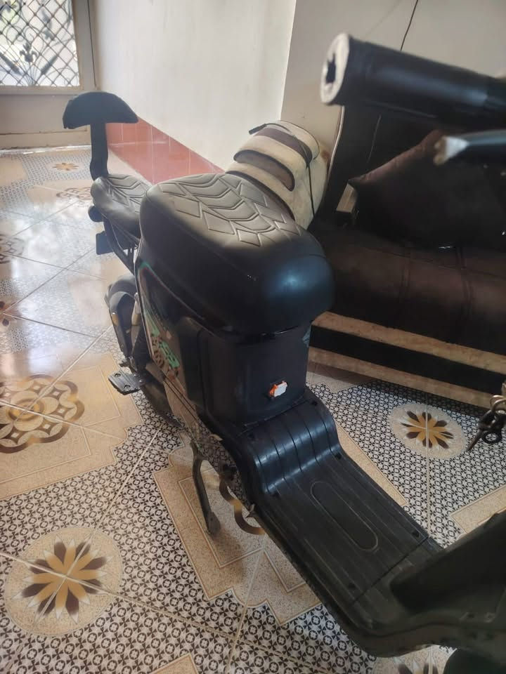دراجه R9للبيع مكانها ديالى دلي عباس 
الدراجه خير من الله نقصها بس جامرلغ كدام 
سعرها ٣٥٠ وبيها مجال *********** واتساب موجود
