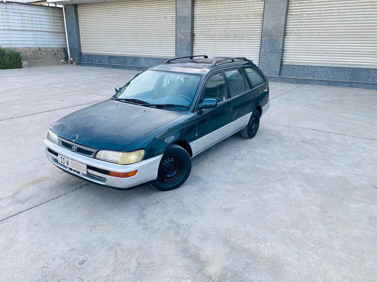 السلام عليكم.
كورلا ستيشن موديل 1995.                                         سعر 48 وبيه مجال  
سنوية لحد 2028 باسمي. 
مكينة وكير خير من الله.                                      
رقم بغدادإنكليزي  
مكان السيارة بغداد. 
رقم الهاتف ***********
