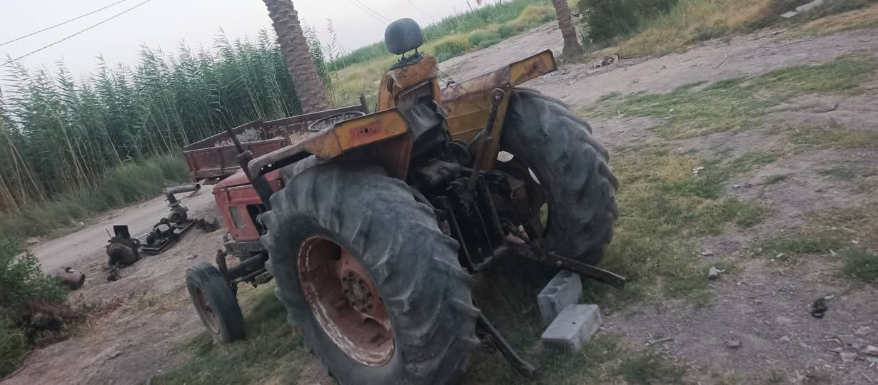 سلام عليكم
عنتر البيع 
جاهزه العمل شغل وطلع 
مكينه كلش نضيفه 
بيها خيط تبخير بس بدون تنقيص 
السعر مليونين ونص بيها مجال 
‏‪***********‬‏
