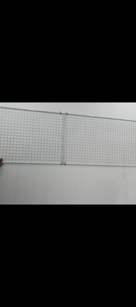 السلام عليكم شبچات محل احذيه المعلكات العدد 4  سعر الوحده 25 اسعمال قليل كلش و العارضه الحبيرة ارتفاع مترين تصير خارج المحل وباقي التفاصل خاص او واتساب ***********
