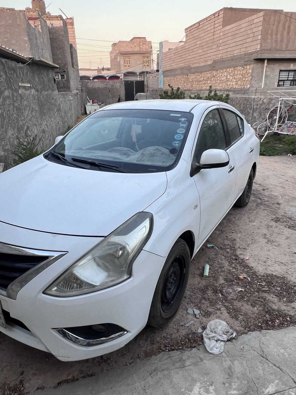 سلام عليكم للبيع نيسان صني هندي مديل 20 مكفوله بيه فقط باردات تبريد ثلج سياره نظيفه رقم أربيل المربع بيه تخم تاير مكفوله من الصبغ و التبديل ماشيه 160 سعر 90 وبيه مجال قليل مكان نجف ***********
