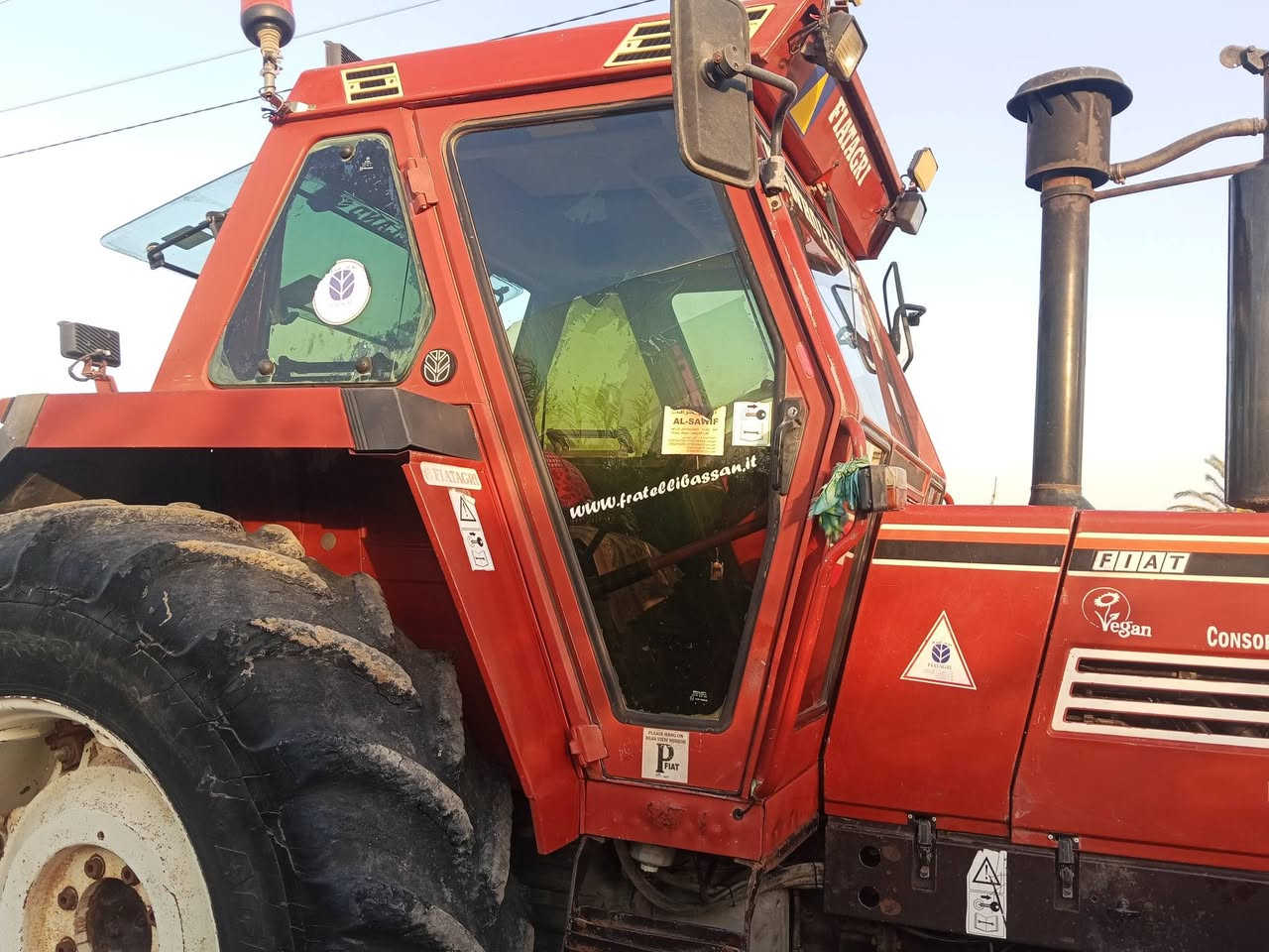 فيات 160 للبيع فول عادي رقم واسط موبايل  ***********
