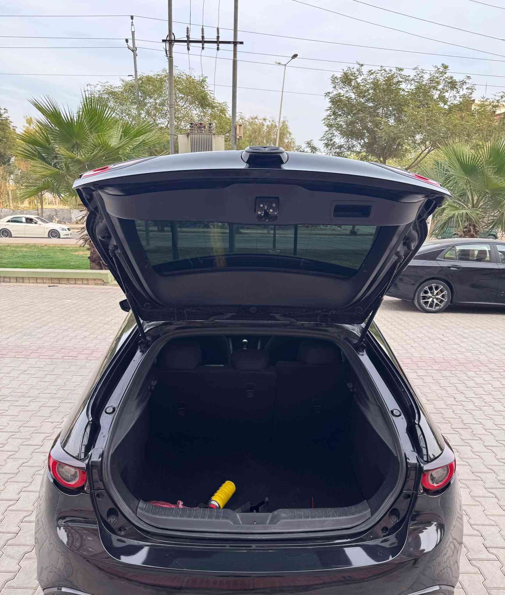 Mazda 3 hatchback 2023
‎گێڕ عادی   بێ تۆڕبۆ و بێ دبڵ ئه‌كسل
‎مواسفات كه‌نه‌دی پێش و پشت كه‌پسی ده‌عم خه‌فیف
‎٢ پارچه‌ی بۆیاخه‌ ڕه‌سمی حادیسه‌و سۆنه‌رم داناوه‌
‎به‌ناوی خۆمه‌وه‌یه‌ سه‌نه‌وی تا ٣١ تازه‌یه‌
‎ ٣٢هه‌زار مایل ڕۆشتوه‌ له‌كه‌لارم
‎١١٥$قفل
***********

نص مكتوب في الصور:
- financial mistake