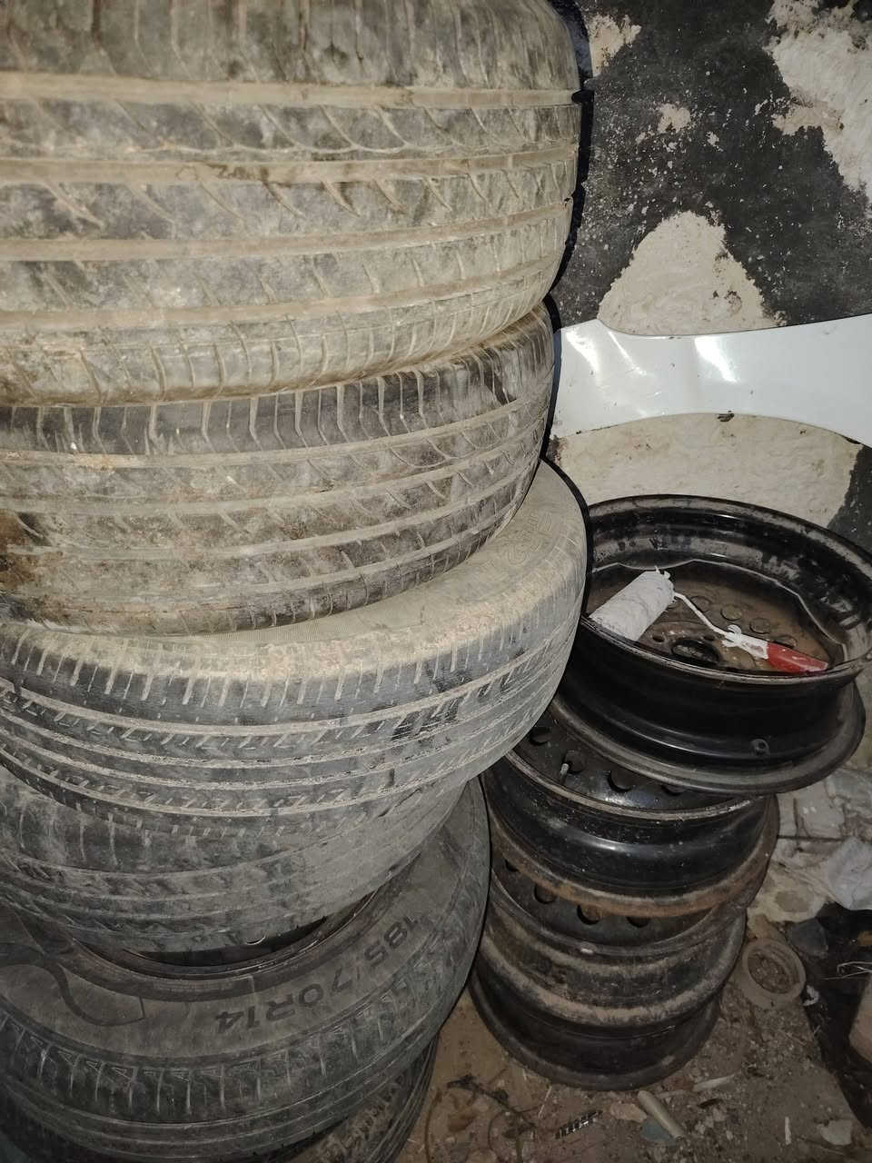 سلام عليكم من رخصت أدمن المحترم شباب غراض بيوايدي تفصيخG3 وf3 وعندي توصيل *********** والخط الثير *********** واتساب فقط *********** الاتصال
