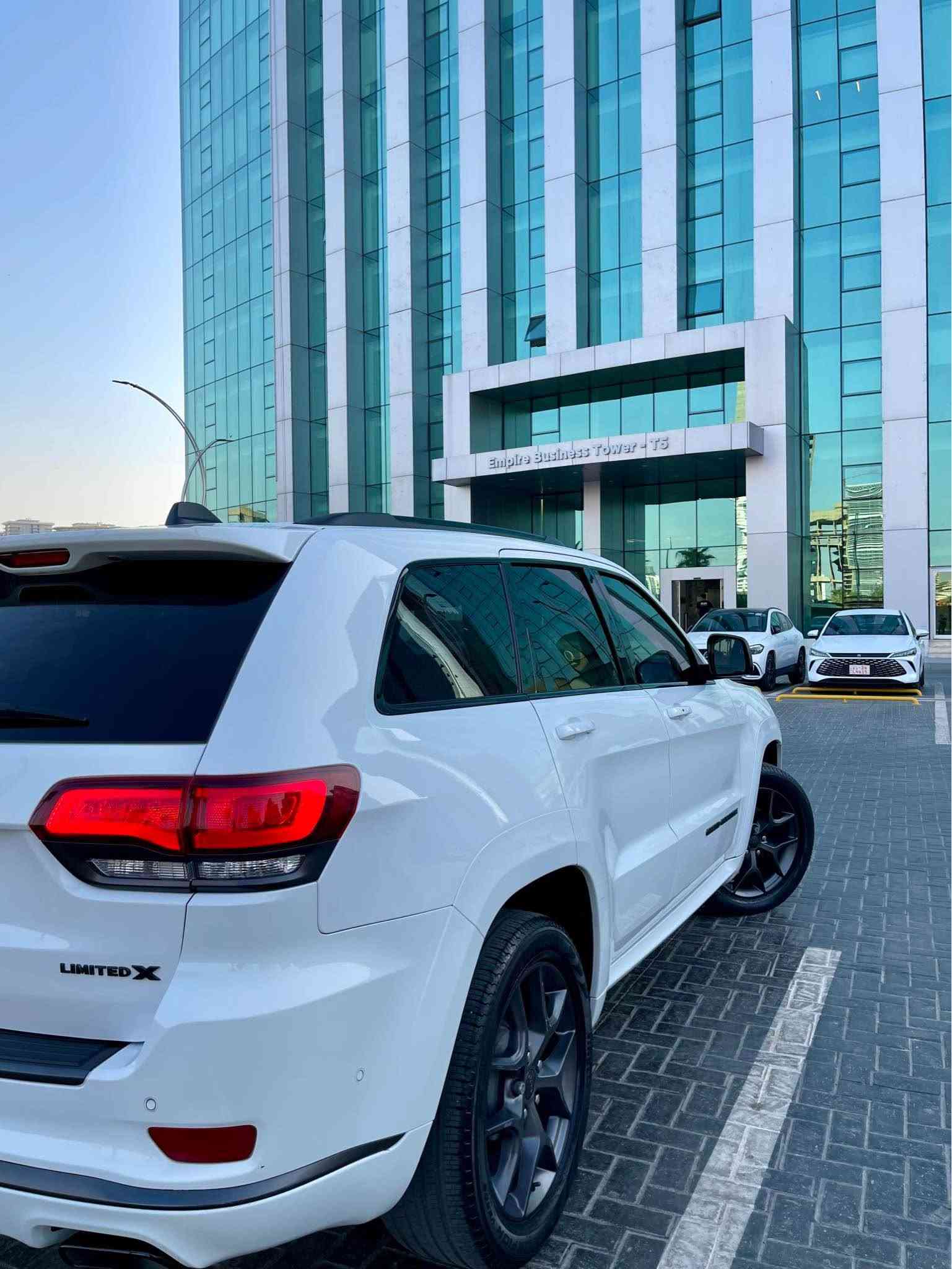 Jeep grand cheroki limited X 2020
Full mqasafat
Clean title
62,500 mile
Jam rash 10 lagala 
Sanawy nwe 
Nrx : 310$
Call : 07/50/739/11/29
جيب كراند جيروكي 
‏مواصفات لمتد x
موديل ٢٠٢٠
فوول مواصفات 
ماشيه ٦٢.٥٠٠ الف مايل
جام ￼ تضليل ￼١٠ شهر باقي
سنوبه جديدة 
السعر : ٣١٠$
رقم تلفون : ٠٧٥٠/٧٣٩/١١/٢٩ أربيل, العراق
