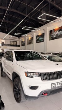 جراند شيروكي اوفرلاند • ٢٠٢٠ • V8
