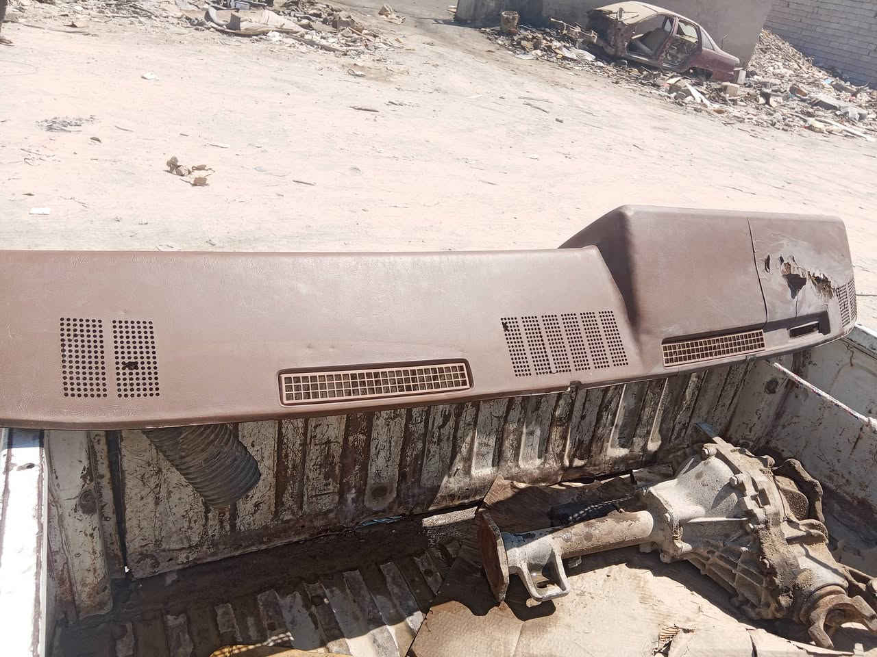 سلام عليكم دشبول للبيع مال جمسي قديم 
مكان ناصريه مركز 
رقم ***********
