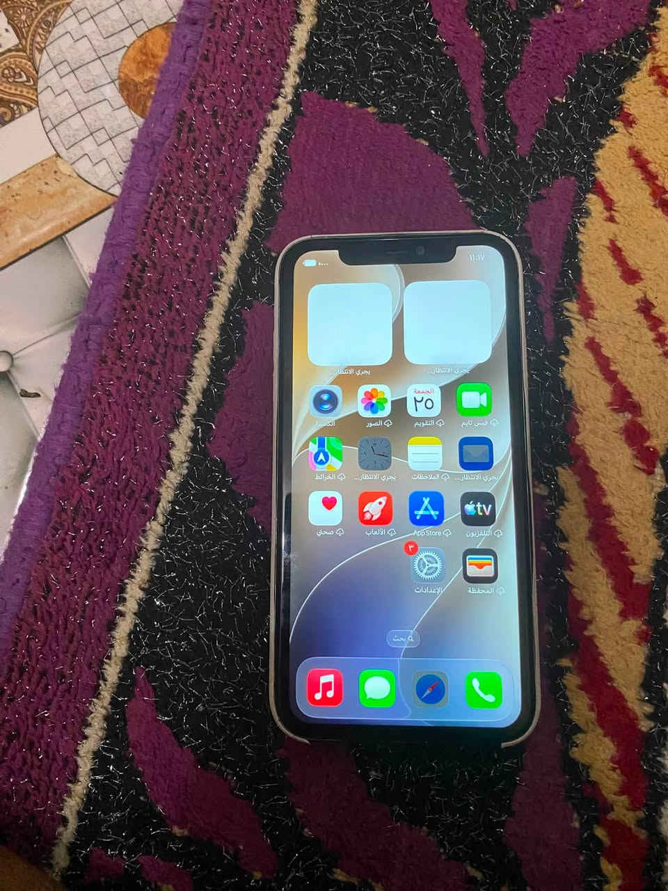 ايفون 11 عادي مبدل شاشه وبطاريه وفيس ايدي شغال قفله 170 ما متواجد عل فيس ***********
