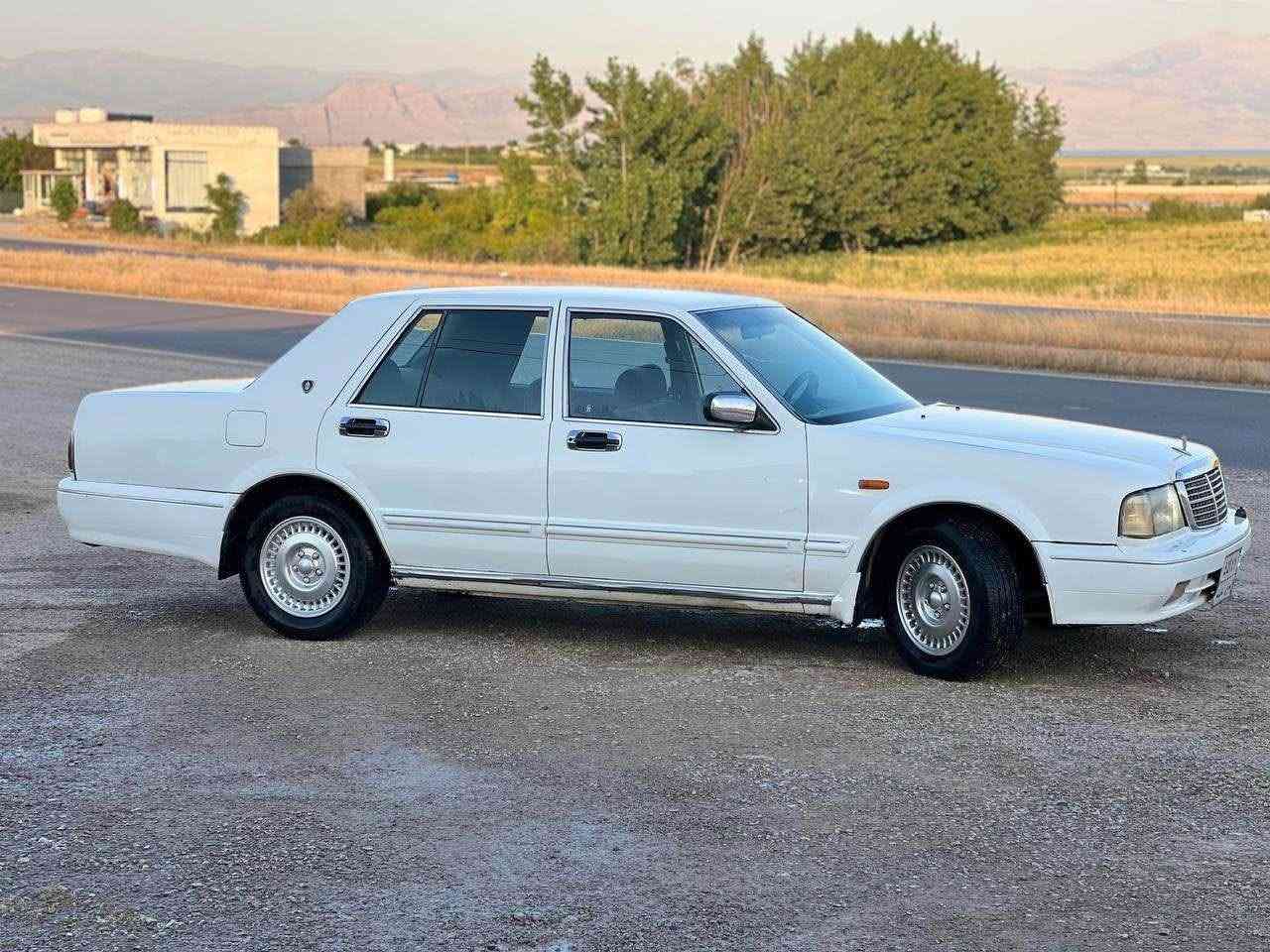 نیسان سدریک 
مۆدێل /٢٠٠١
 ڕەقەم سلێمانی سەنەوی لە ٢٠٢٠ وە بەسەر چوە خاوەنی سەنەوی مردوە
سەیارەکە وەکالەی هەموو خانەوادەی مەوجودە بەس برایەکی نەبێت کە گەڕایەوە دەیکات بەشەرتی تەحویل 
ناوی لە حاسیبەنیە بەشەرتی حاسیبە
٤پارچەی بۆ یاخە 
تەبرید وگەرمی بەشەرت
بەنزین + سیستەم غاز  بەشەرت
خازی زۆر کەم دەخوا 
٤تایەی لۆک 
سەیارەکە ئی ماڵەوەیە 
کارەبای کامل مەزبووت
نرخی ٣٧ گەڵاو محامەلە
ماڵی دۆستە.
***********
***********
ئەدمین ❤️ رانية, السليمانية
