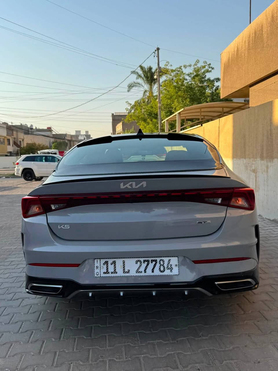نوع السيارة :- K5- GT-Line لون اسمنتي
الموديل:-2023
Turbo 1600 -:حجم المحرك
العداد: 28 الف كيلومتر
الايرباكات:- سليمة
اللوحة:- بغداد (حرة )
بصمه تشغيل + ابواب
( Remote Start) تشغيل عن بعد
بنوراما فتحتين
داخل جلد احمر مختم GT-Line
كشن كهربائي 
تحكم ستيرن جهتين
تبريد منفصل
هاند بريك بصمة
ويل رياضي كروم جيتي لاين
شحن لاسلكي
لايت زينون ٣ عدسات ديناميكي
كشافات زينون
بك لايت لد متصل
رادار امامي + خلفي + جانبي
نظام النقطه العمياء مع تحذير الاصطدام مع خاصيه التوقف التلقائي مثبت سرعه ذكي تفاعلي مع الرادار نظام كشف حركه المرور الخلفيه مساعدة البقاء في المسار
مساعد الخروج الامن عند فتح الابواب
Apple CarPlay & Android Auto شاشة وسطية تدعم
Normal, sport, custom وضعيات للقياده 3 درايف مود
فتح الجنطه عند الاقتراب
بعد هواي مواصفات

الضرر : سرقة + تخريب

السيارة ليبل واحد بدون تبديل 
بيها صبغ البنيد والصندوك اثر التصليح 
والجاملغ معدل بارد 
استخدام بسيط جداً بعدها بحالة الوكالة مماشية 
تفويل البانزين كله محسن والدهن اصلي ادنيول
السعر 191 ورقة
للاستفسار : ***********
