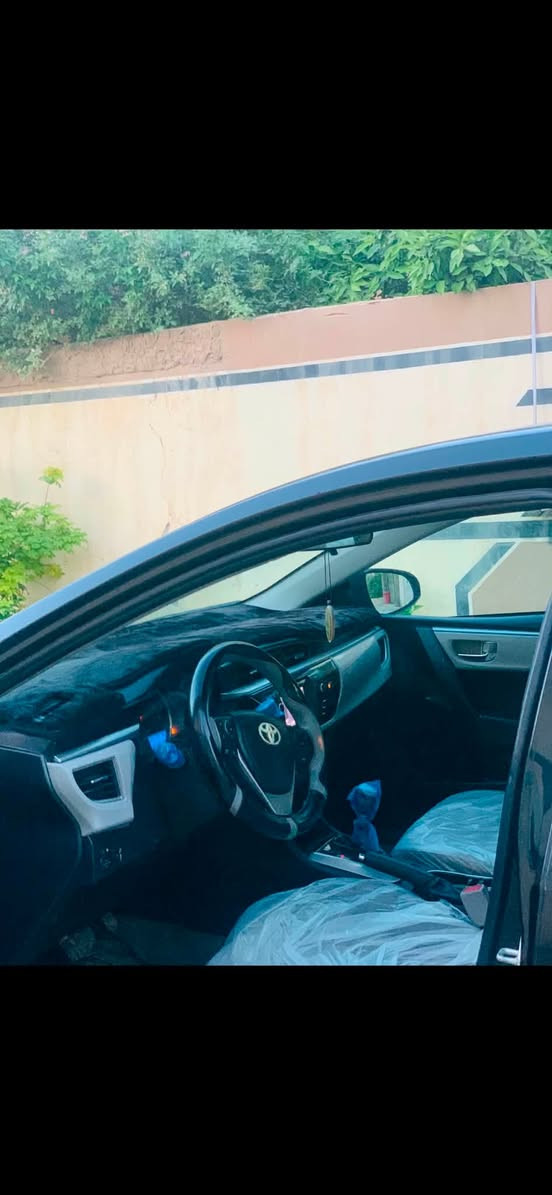 كورلا 16 امريكي
لون اسود متغير 

مكينه ١٨٠٠ بلادي 
كير بلادي 

ضرر بنيد مبدل بارد بالجامرلق و باب حك شبر 

سعر ١١٥ بي مجال 

اتصال ***********
