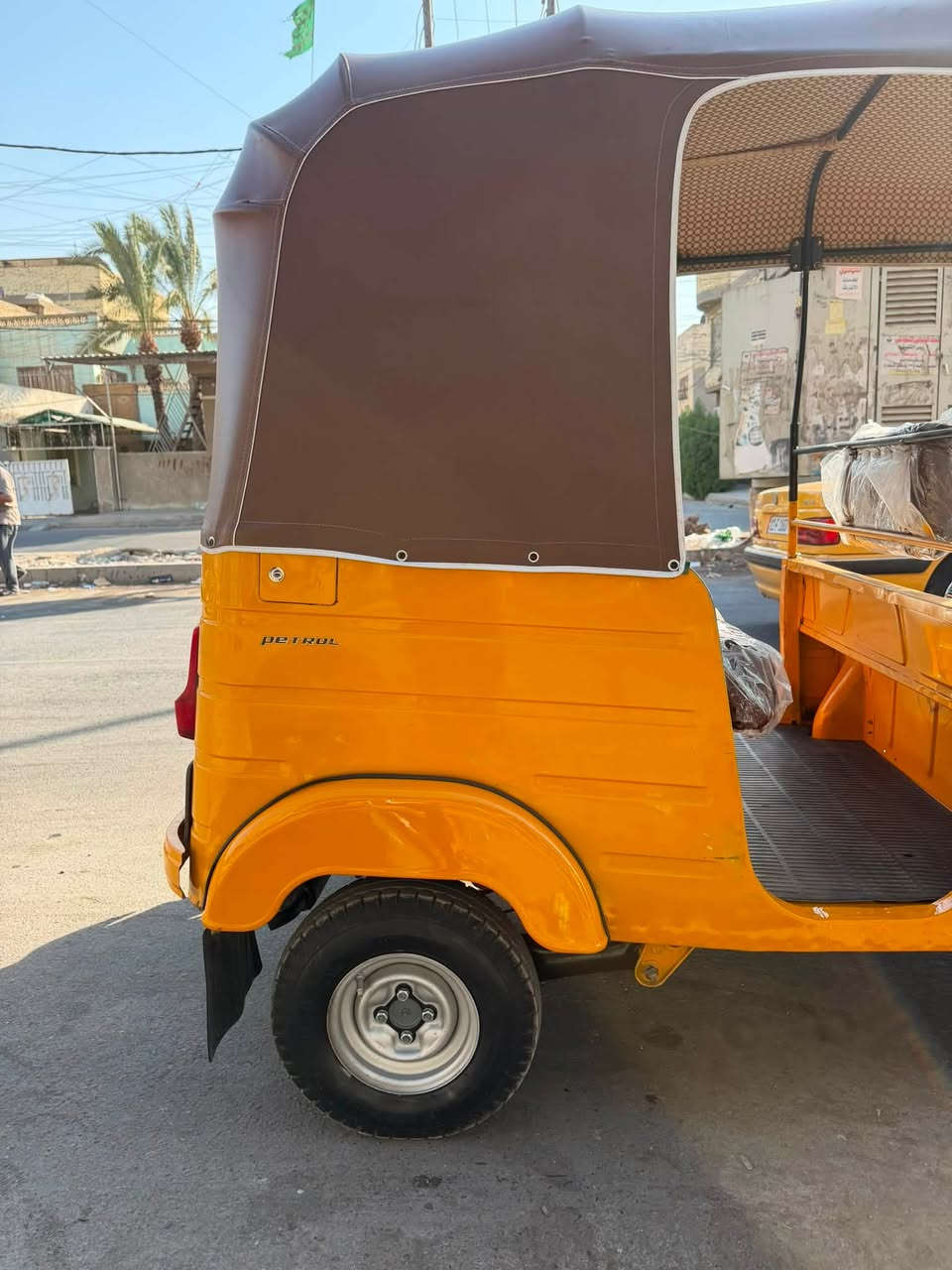 تكتك موديل 2019 شهر 12 ضربته بل لغد راجع بارد بدون صبغ مصبوغه بس دوس بدون تعمير يعني بلادي  رايده 6500 بيه مجال مكاني بغداد مدينه صدر قطاع 63
***********
