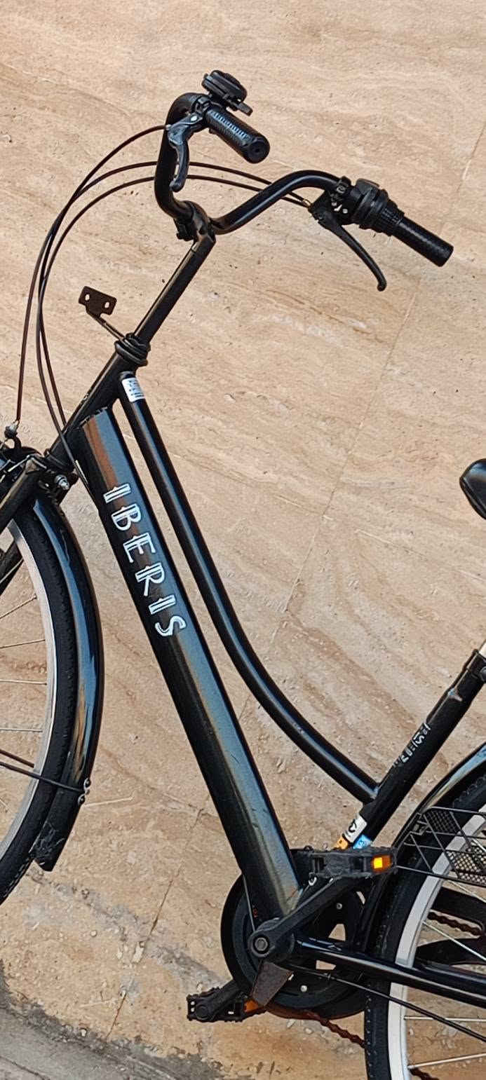 السلام عليكم ورحمة الله وبركاته 🌹
🚲 دراجة هوائية للبيع 
موديل حديث  
🇯🇵 باله ياباني أصلي
📏 الحجم 27
⚙️ كير وحساس
✨ نظافة 95%
📍 العنوان: كربلاء – طويريج
🚚 تتوفر خدمة توصيل إلى جميع محافظات العراق
📩ل للاستفسار أكثر: خاص
📞 أو على الرقم: ***********
