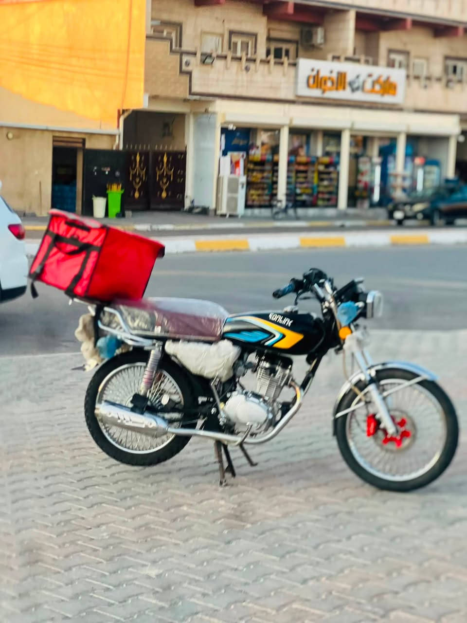 للبيع سعر مناسب 625 وبي مجال بسيط  !!! تايكر2025محرك شرط ما مفتوح صالصنه فتحتين   كهربائيات شغاله عدا الشاشا فقط 
شرط نشاط شلعه ومعدل دراجه نضيفه وحلوه مكاني تكريت  مستعجل على بيتعها للاتصال***********
