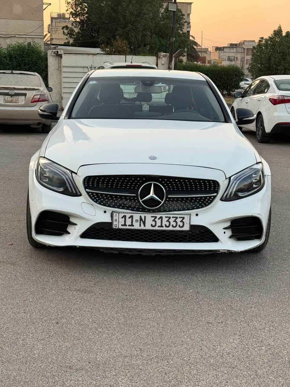 مرسيدس C300 • ٢٠١٥ • مكينة ٢٠٠٠ تيربو