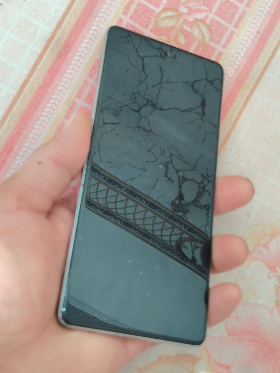 @إشارة للبيع TECNO CAMON 30 فقط ضهره مفطور وفطور ناعمه مماثره ابد السعر 160 نهايته مكاني نجف ببصخير *********** فقط واتساب ما متواجد عل فبيس
