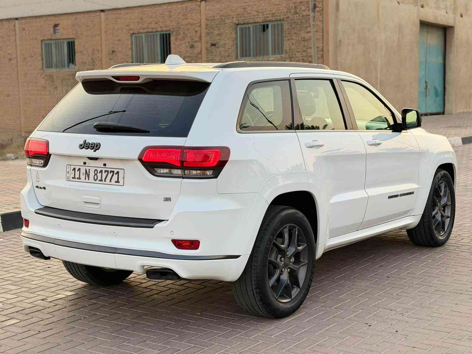 للبيع جيب Jeedخليجي 2020 وكاله هارلم الدوليه ⭕️

رقم بغداد الدولي مشروع وطني سنويه 2031 بأسمي 

فول مواصفات ١/١  فئه S

شاشه كبيره  

رادار جانبي نقطه عمياء 

سياقة الاليه مع تحديد المسار 

داخل جلد    

حجم المحرك: 3600

فور ويل 4/4 ماوس 

دبل سلايت بانوراما 

تشغيل عن بعد  

شفتات ستيرن 

جنطه كهربائي شفط 

دبل كزوز خلفي 

حساسات اماميه + خلفية 

بصمه تشغيل بصمه ابواب

سستم صوت 12 سماعة هارمن كاردون  

دمامي خلفي بلصندوك

قطعتين تبريد ثلج 

كشن خزن ميموري 3 وضعيات

 مقاعد جلد اصليه احمر كهرباء (تدفئة+تبريد) 

 كشن خلفية تدفئه

تدفئه بلاستيرن 

مري  شفط 

مري قلاب ويه ال R

يدات ستيل اصل 

الداخل صاج ملكي  

 نظام_خرائط(نظام ملاحة)_Navigatio

 كامرة خلفية دوارة اصلية

 استيرن كهرباء +  تدفئة

 فول تحكم استيرن (جهتين امامي + جهتين

 مري _جانبي_تدفئة مرايا_جانبية_حساسة_للضباب_تعمل_

تلقائياً + اشارة بالمري 

 لايت عدسة زينون يصعد وينزل ويه الستيرن 

كشافات زنون 

زراكات لايت 

 السياره على وضع الشركه جديده 

ماشيه 90…Km… حقيقي اصل 

مكان السيارة كربلاء المقدسه 

سعر 265 قابل للتفاوض 

للاستفسار رقم الهاتف ‭***********‬…
ملاحظه غير متواجد حالياً على الفيس بوك
