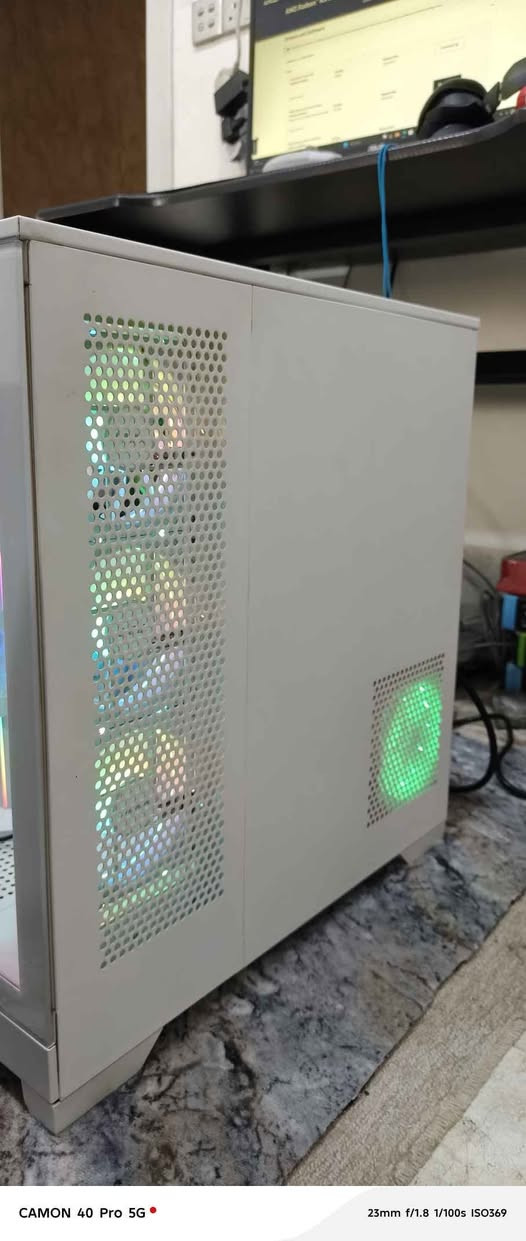 سلام عليكم
Nrx 1190$

GPU: AMDRX 6900XT 16GB X3 FAN XFX
CPU: AMD R7 7700 8CORE 16THREAD
RAM: (1×16) 16GB DDR5 4800MHZ CRUCIAL
HARD: NVME 512GB GEN4 WD (NEW) 
MB: B650M GAMING PIUS (NEW) 
POWER SUPPLY: 750W 80PLUS ROCKET RGB 
COLER: LIQUID COLER X3 FAN RGB 
CASE: SAMA FULL TOWER FULL ATX أربيل, العراق
