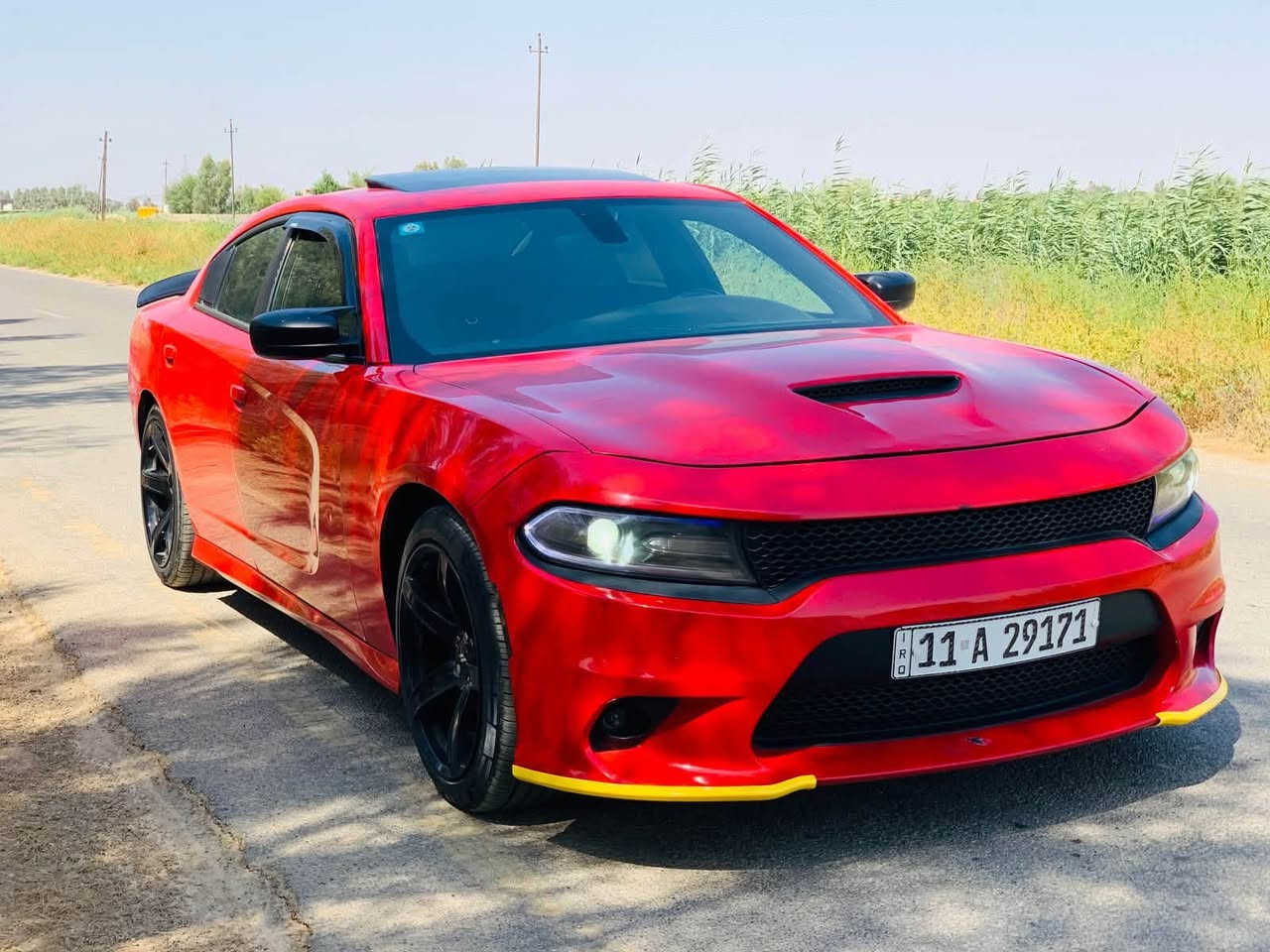 السلام عليكم
جارجر موديل 2020 اصل 
فئة SXT فول واحد على واحد
محرك 3,6 لتر 6v 
الممشى 110 الف ميل

مواصفات:
فتحة سقف
كشنات جلد
تدفئة تبريد + ستيرن تدفئة
 ٥ بصمات أبواب 
تحكمات مود 3 فئات
ويل كب وتخم تاير جديد
صدر امامي خلفي جديد

حادثها جاملغ امامي عكس السايق وجاملغ خلفي صبغ

السيارة كلش حلوة تجي وتشوف بعينك ما تحكم بالصور
مكانها تقاطع النهروان بغداد 
للاستفسار ***********//***********
