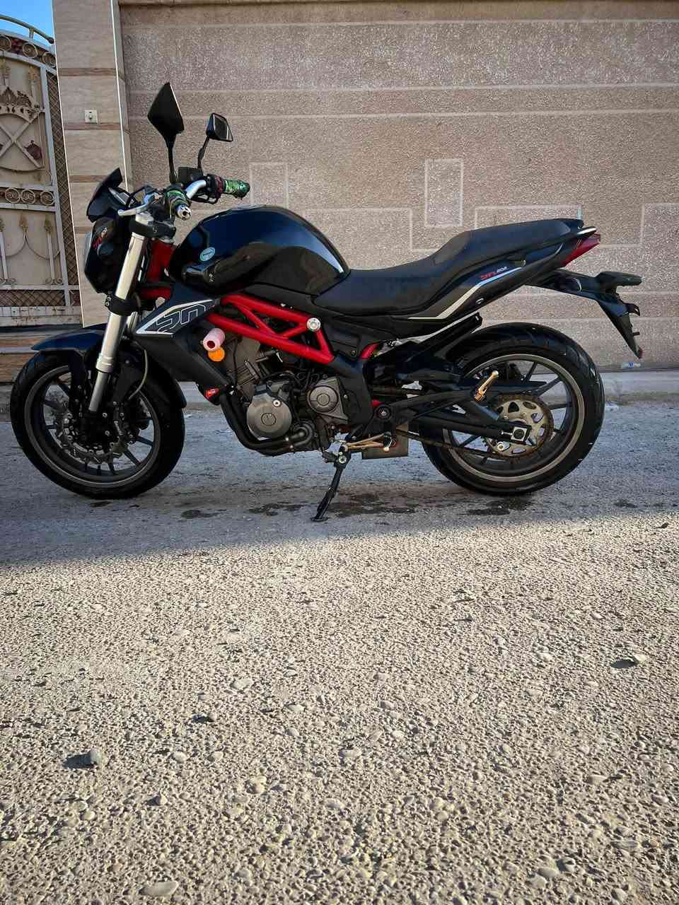 من رخصة الادمن للبيع بنيلي إيطالي 2 بستم 300 c شخال كلشي مابي بس الواتر  بم كايم سعر 10$
***********
