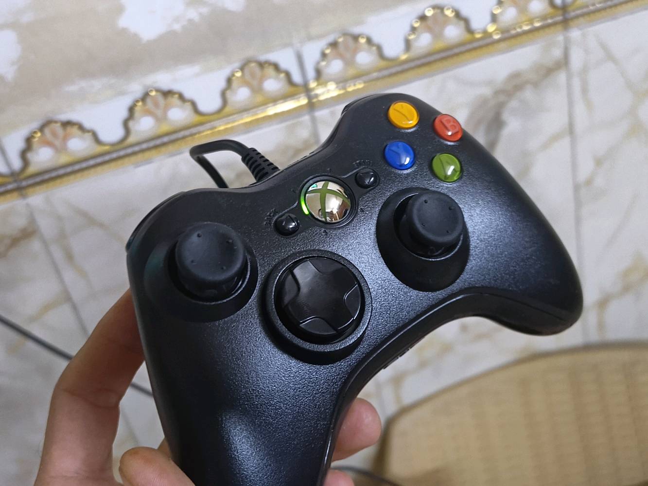 اكسبوكس 360  سلم مهكر لغة عربي  نضافة فول يدة جديدة بي 239 لعبه عنواني بغداد غزالية يوجد توصيل لجميع المحافظات