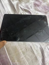ايباد هونر باد ١٠ كامل هوه وملحقاته نضيف ١٠٠/١٠٠ استعمال للدراسه بس ال...
