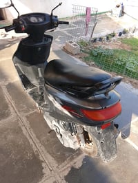 دراجه فراشه للبيع مكينه مجفته بس تجفيت يخبل شلعه حلوه كهربائيات كامله ...