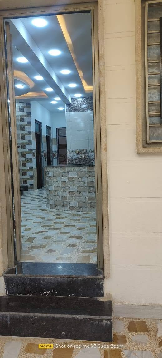 دار للبيع سند طابو
موصل جانب الايسر حي الميثاق قرب مستوصف الميثاق ,المربع الذهبي
قرب الشارع العام 

المساحة:150م واجهة 7ونص

الطابق1  فصال تركي /غرفة نوم سويت+مطبخ + استقبال +هول+ صحيات عدد ثنين + ترك ثنين +مخزن

الطابق 2/غرفة نوم سويت+غرفة نوم  2 مطلة على بكلونة+مخزن+ صحيات +  مطبخ +هول 

بيتونة كبيرة على طول البيت+سطح  كاشي
السعر...195وبي مجال 
للتواصل وللاستفسار
رقم الهاتف: ‌‌  ***********
رقم الهاتف:    ***********

نص مكتوب في الصور:
- realme Shot on realme X3 SuperZoom
- ١٤٠١,١٠,٢٥ ١٠,٣٢