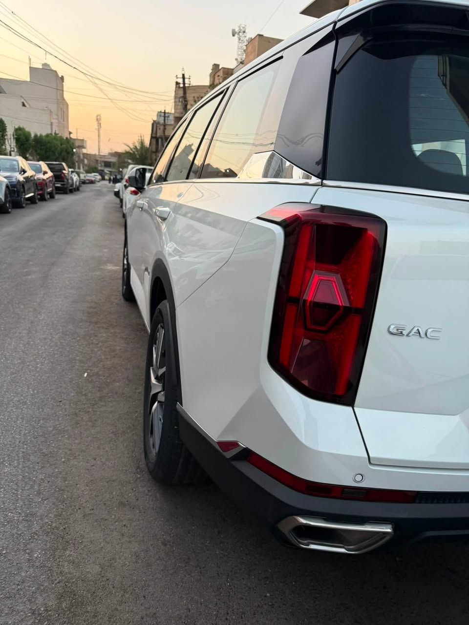 🚘 للبيع – GAC GS8 GT موديل 2023

📍 الموقع: بغداد - الكاظمية 

* اللون: أبيض
* الفئة: GT
* الدفع: 2WD
* المحرك: 2.0 تيربو
* ناقل الحركة: أوتوماتيك
* الممشى: 95000 كم
* داخل الضمان
* رقم اربيل 
* مكفولة

سيارة استخدام شخصي، بحالة ممتازة جدًا، جميع الصيانات الدورية مُنجزة في مواعيدها،جاهزة للاستخدام مباشرة.

أبرز المواصفات:
✅ شاشة معلومات وترفيه كبيرة
✅ كاميرات 360°
✅ فتحة بانوراما
✅ مقاعد جلد كهربائية
✅ حساسات أمامية وخلفية
✅ تشغيل بصمة ودخول ذكي
✅ أنظمة أمان ومساعدة قيادة متقدمة

💰 السعر المطلوب:  19,600$ دولار  

📩 ***********
