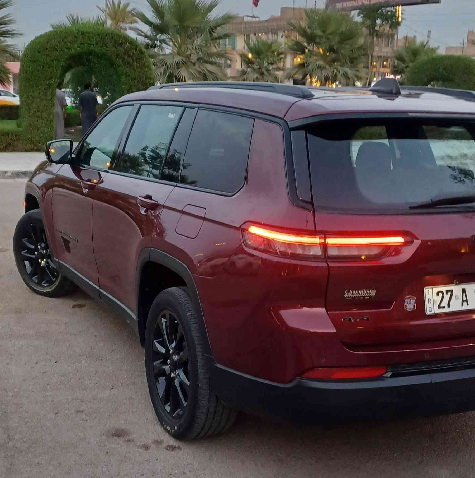 يالله جيب شيروكي موديل 2024 وارد امريكي ماشية 12 رقم ذيقار شهداء  بسمي 
مواصفات فول عدا الفتحة 
مكينة ٣٦٠٠ وكير وحدادية وتبريد❄️ وكهربائيات وتايرات كلهة جديد بلادي حادثهة جاملغ وشوية من البنيد والباقي بلادي السيارة جاهزة فول 
السعر 250$ وبيهة مجال للطيبين 
مكاني كربلاءرقم صاحب السيارة(***********)

