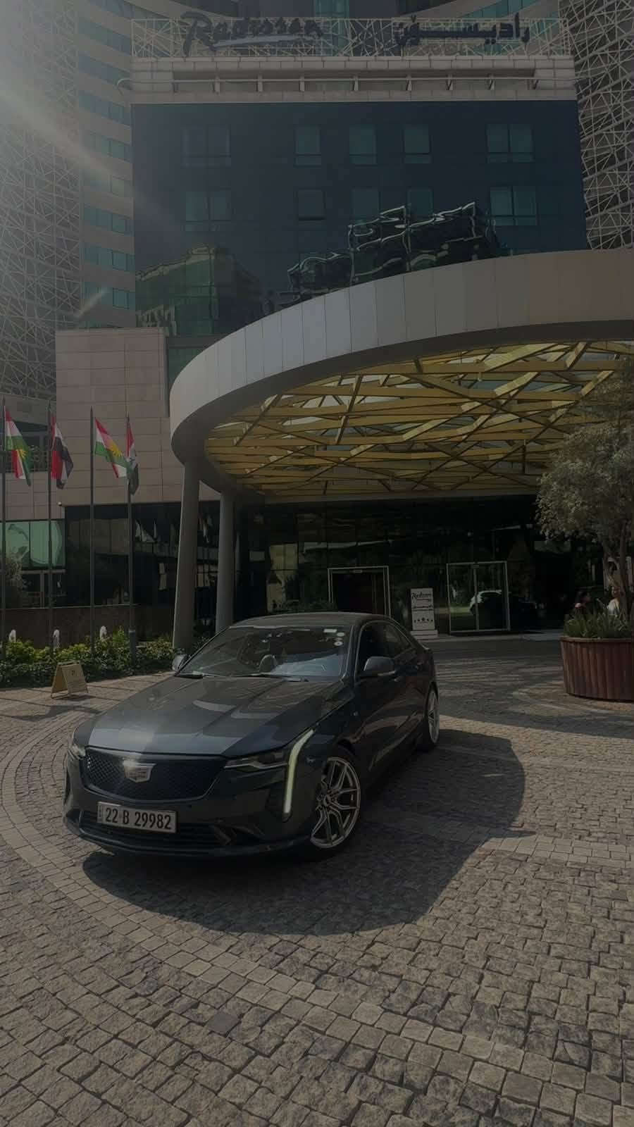 السلام عليكم
للبيع فقط سعر 200 ورقه وبي مجال
كاديلاك ct4 - premium luxury اعلى فئة وارد امريكي مديل 2022 
 حادث بسيط موضح بالصور ع كده تعمري
 سياره ماشية 40 الف 
قابل للزيادة 
محرك 2.7 تيربو - 4 سلندر ،
عزم 500nm قوة 350 hp
فول مواصفات السيارة /
فتحه سلايد 
كشنات جلد 
خزن ميموري
 تدفئة تبريد 
بصمة 
رادار تحديد مسار مواصفات الخ 
الاضافات 😕
اضائة داخلية امامية وخلفية كامل السيارة ، دركة كاربون فايبر ( دركتها الاصلية موجودة همين ) 
، دفيوزر خلفي اسود ، لحية امامية اسود ، دوسات اسود 

شبه كلين السيارة و مابيها لا شاصي ولا لغد عالفحص 
كير مكينة مكفولات 
و الصبغ فقط بنيد 
رقم اربيل بأسمي 
مكان سياره بغداد 
هـ ***********
