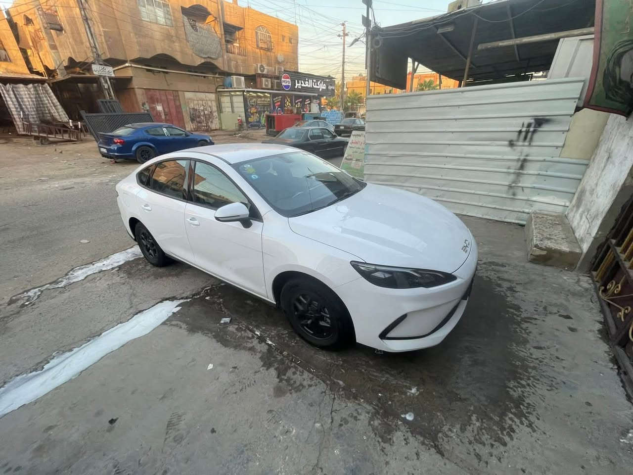 السلام عليكم بي واي دي
سيل 5 
ماشية 5 الف بانزين 
الف ونص كهرباء الكلي 7 الف 
زيرو استخدام شخصي باسمي شخصيااا 
مكاني : بغداد حي اور 
رقمي : ***********
متواجد واتساب واتصال فقط 
السعر : 19300 مليون وتلاثمية الف وبيها مجال 
مكفولة من صبغ وضربة وتبديل ورصعات عدة رصعة بالجنطة
