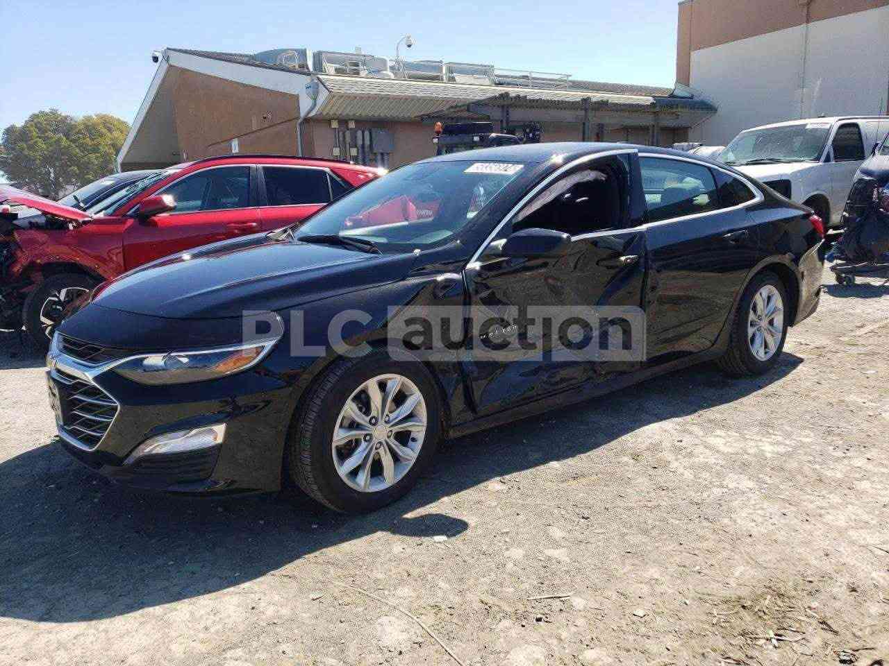 السلام عليكم سياره ماليبو للبيع موديل 2023فول مواصفات سيارة جديده حادثها مال امريكا الباب فقط بسمنا تحويل مباشر السعر 120 وبيها مجال هاتف ***********

نص مكتوب في الصور:
- PLC auction