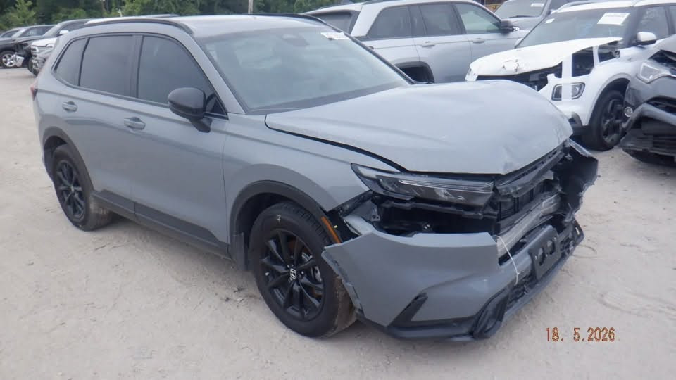 سلام عليكم
هوندا crv2026 2026

ماشية 11 الف
 بدون ايرباك بدون شواصي بدون دواخل حادث سطحي خفيف جدا 

موجودة باربيل بدون تصليح بدون رقم 

السعر 200 ورقة 

***********

نص مكتوب في الصور:
- Open Bidding In Online Auctions
- 10:40 Open Bidding In Online Auctions
- 18. 5.2026