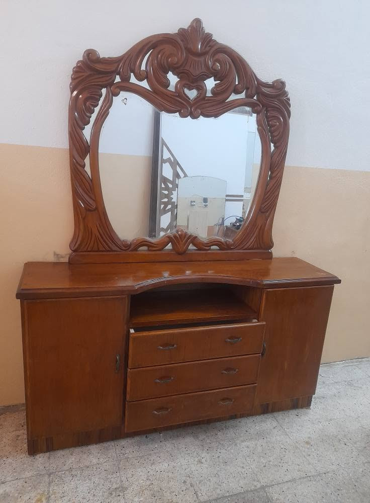 ميز تواليت • شغل ثقيل • باب سنجار