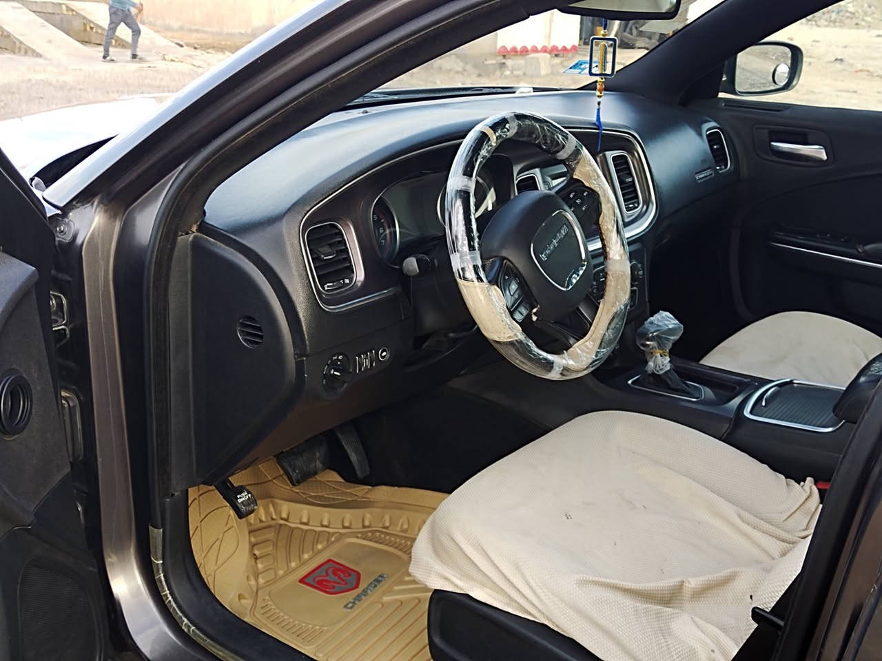 للبيع موديل 15 بغداد ناصريه قضاء الشطرة *********** سعر 150 ترهم مراوس اب يوكن أبيض نضيف
