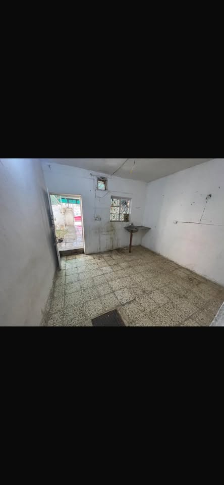 السلام عليكم بيت ١٦٠ متر للبيع طابو صرف العنوان مدينة الشعله قطاع ١٢ خلف جامع الجوادين ‭
***********
