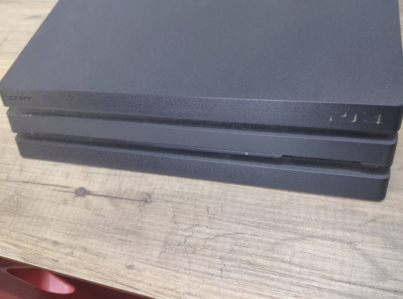 السلام عليكم 
Ps4 pro   البرو     جهاز اصلي ريجن امريكي قطعة  تخبل 😻 مهكر نظام 9:00 
نظافة الجهاز 99%🩵 
ملحقات الجهاز 
كيبلات
جويستكات
وكارتونة اصلية 
جهاز كله مختم بختم الشركة قطعة اصلية 
.
اكثر من 20 لعبة قوية 🔥🔥
سعره 370    مكاني بغداد/ العبيدي   ***********    . واتساب ✅
