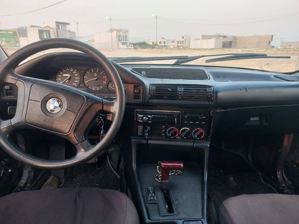🌹بەناوی خوای گەورەومیهرەبان ‌🌹      
BMW  525
مۆدێل1993                   ***********
 ئاڕمی پلاستیکی هەولێر  ئاڕم و ئەوەلیات و بڕاوەبەشەرت مەکینەکەپسی 525 گێڕتۆماتیک گێڕو مەکینەی بەشەرت تەقەوڕەقەی بەشەرت پێش و دوای چەکوشی پێوەنیە  تازە پێش و دوای داگیراوە   چوارتایەو ویلی تازەی  لەژێره  سڵاید  لایت ئەڵقە  کامل ئەشیای تەبریدی پێوەیە سعری  22گەڵاو کەمێک معامەلە ناونیشان سلێمانی تکایەبەس فرۆشتنە   
تێبینی  سەیارە بەس موسە        ژ  . م  ***********            *********** السليمانية, العراق
