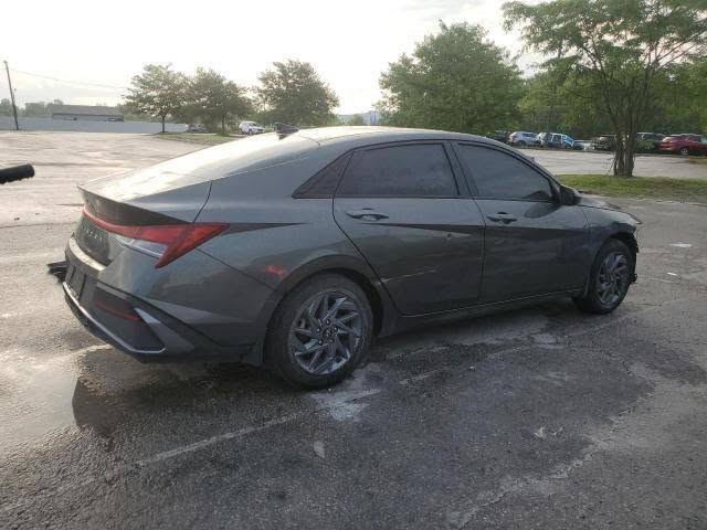 🚗 Hyundai Elantra 2024
💰 السعر: ‏١١٥ US$

🚢 السيارة تصل إلى الميناء مع التصليح بالسعر المنشور وغير مدفوعة الكمرك

📋 المواصفات:
🚘 نوع الهيكل: سيدان
🚙 الموديل: Elantra
🏷️ الفئة: Sel
🔧 المحرك: 2.0L, 4 cyl., 41HP
⛽ نوع الوقود: بنزين
⚙️ ناقل الحركة: أوتوماتيك
🛞 نظام الدفع: FWD
🎨 اللون الخارجي: رمادي
🛣️ المسافة المقطوعة: 41958 miles
💥 الأضرار: أمامي / Rear
🔑 المفاتيح: نعم
📆 تاريخ البيع: 2025-10-23
🆔 الشاصي (VIN): KMHLM4DG7RU676740
🔢 رقم اللوت: 1-65504945

📞 للاستفسار والحجز واتساب: +9647838304504
📅 تاريخ النشر: ٤‏/١٠‏/٢٠٢٦
🔗 رابط السيارة: https://car4i.com/cars/2529dc81-c42d-475f-ab24-216437edda38 https://car4i.com/cars/2529dc81-c42d-475f-ab24-216437edda38

نص مكتوب في الصور:
- سيارات الوارد الامريكي اشتري الان احمد الشمري النترا 2024 مشحونه للبصره (مكفوله من الصبغ) واصل ميناء 115 السعر 115 السيارة واصل الى الميناء مع تصليح وغير مدفوع الكمرك ويمكن ادخالها كتاب شهداء للاتصال والاستفسار ***********
