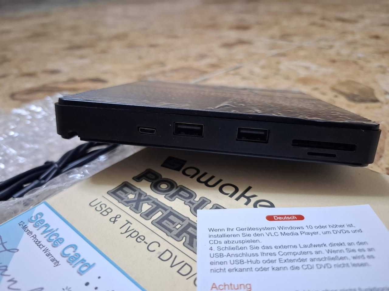 مشغل اقراص خارجي أمريكي جديد أصلي شرط الضمان والفحص ويعمل بخاصية COUT/USB/DC / او من الموبايل بطريقه التوصالة ويشغل cd/dvd تسجيل جميع الامنافذ بيه يوجد توصيل اتصال [***********]
