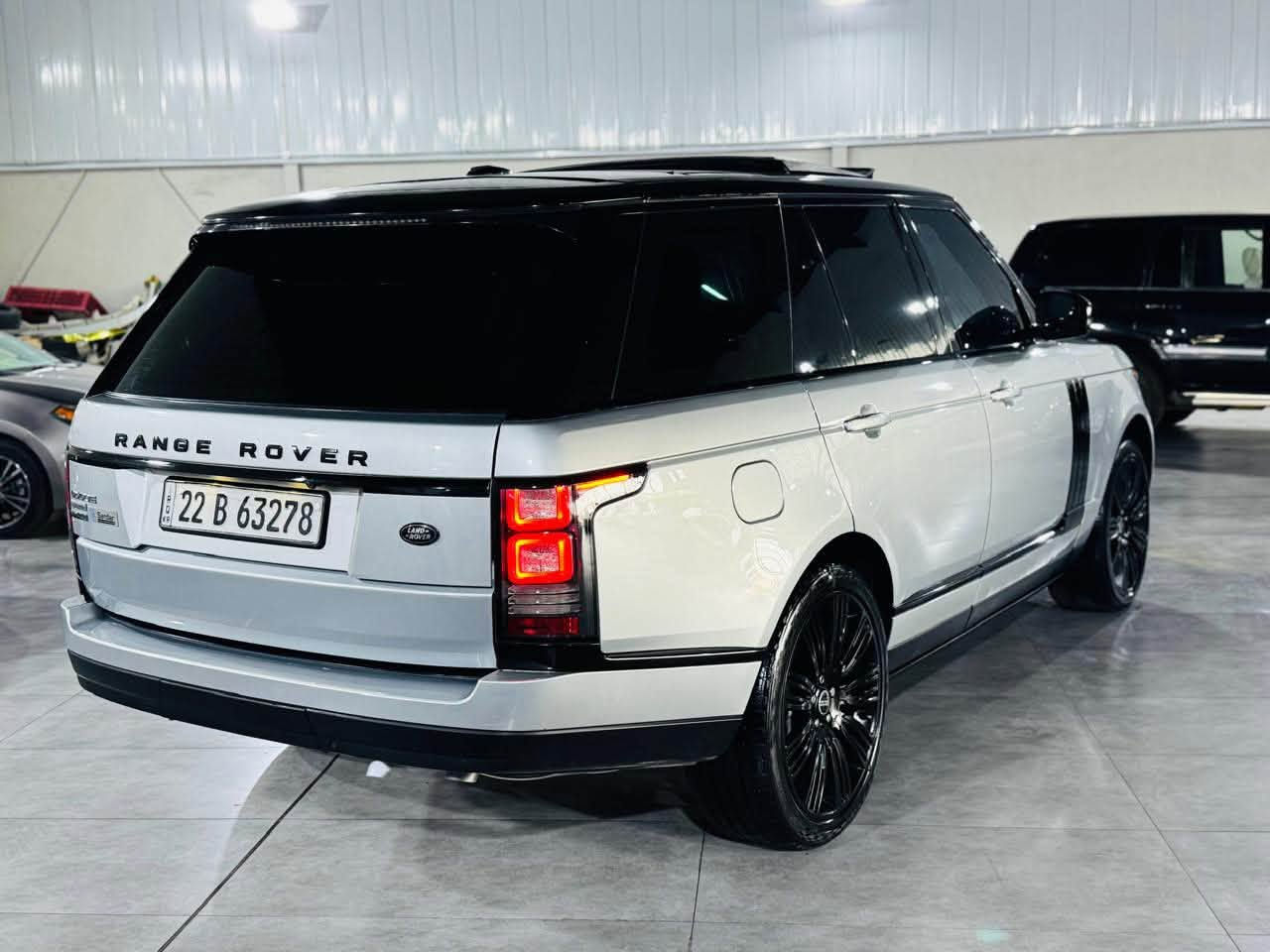 ﷽
‏                                 RANGE ROVER VOGUE 2013 
▫️رانج رؤڤه ر مؤديل 2013 ڤؤگ ئوتو بايوگرافي
🔹مواصفات خليجي وكالة شريكة سردار✅
🔹 فول مواصفات مواصفات بلاك زمان دولي

◻️محريك V8 5.0L تمانية سلندر سوپر جارج مرغوب
🔹گير و محريك بشرط فحص 
بدون صوت و بدون صرف بدون خلل
🔹ماشية  109 الف حقيقي

◻️ سيارة مكفولة كفالة عامة بدون صبوغ  
🔹سيارة جديد حيل حيلوة نضيفه 📦

◻️مواصفات فول اوتو بايوگرافي معروفة
🔹{ بصمة - پانوراما - داخل كريمي - رادار -  دوسات كهربا - خمس كاميرا - ثلاجة -  صندوق شفت - باب صحب - كشنات DVD - كشنات تتفيئة و تبريد - كشن مصاج - كشن و ستيرن خزن - ستيرن تتفيئة - بغاغ لايت - مراي شفت - تبريد مركزي - بعد }

◽️اربع تاير ويل جديد ويل بلاك
🔹دبل و جوبليسات كل بشرط
🔹سيارة شرط بدون اى نواقص گير و محرك و حدادي و كاهرباى كلة بشرط
🔹سنوي و رقم و هزة جديد سنوي بأسمي
🔹 نفسي يوم / تحويل و كاله حاظر
🔹 مكان_🌆 سليماني

◽️سعر_ 236🔐🔥🔥
◽️موبايل_ ***********
____________________________________
