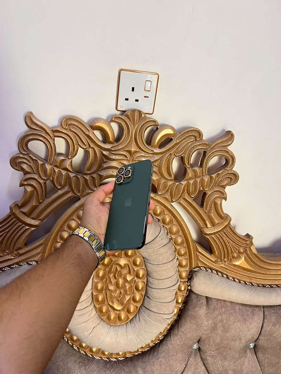 ايفون 13 برو ماكس • ١٢٨ • شرط