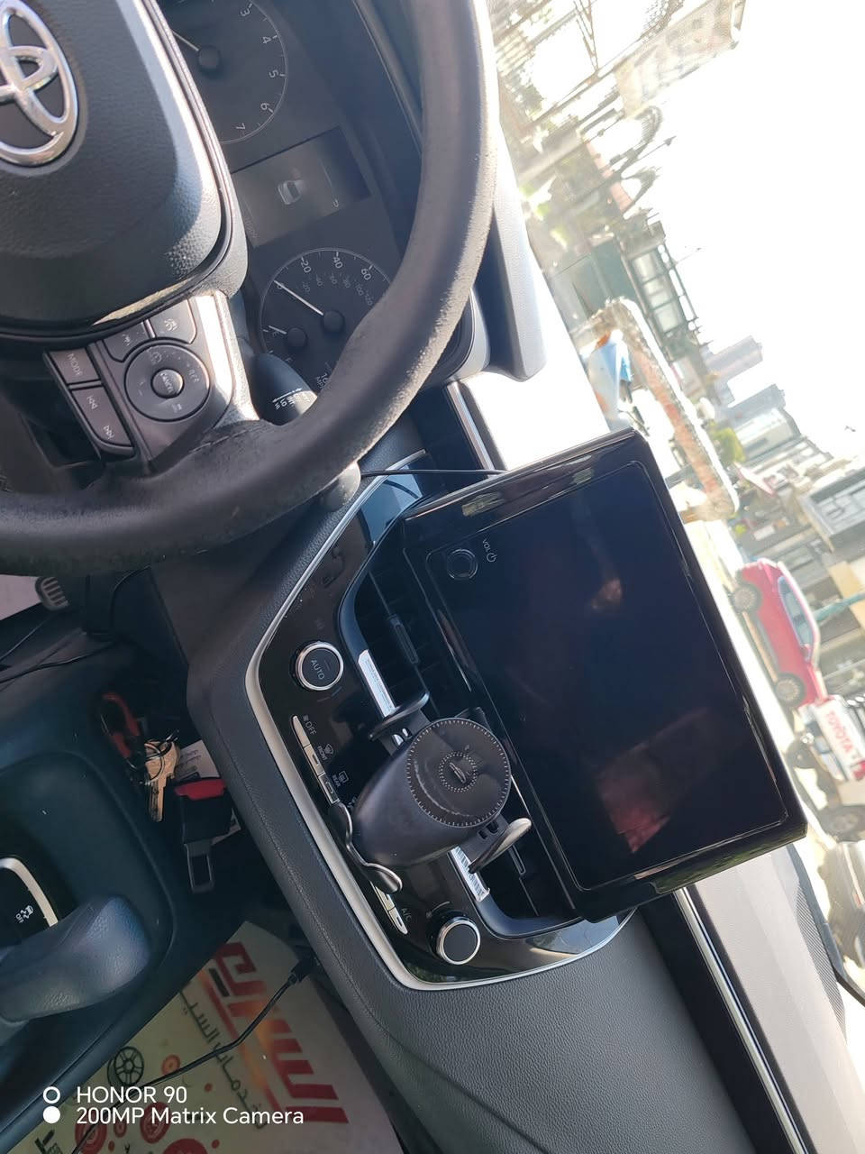 كورلة ٢٠٢٤ بيها قطع صبغ ابيع حزام ماشية ٤٣ كم السيارة جدا نضيفة مكاني بغداد السعر ١٢٥ (***********)@

نص مكتوب في الصور:
- HONOR 90 200MP Matrix Camera
- O HONOR 90
- 200MP Matrix Camera
- HONOR 90
- 5 / 13
- 2 / 13