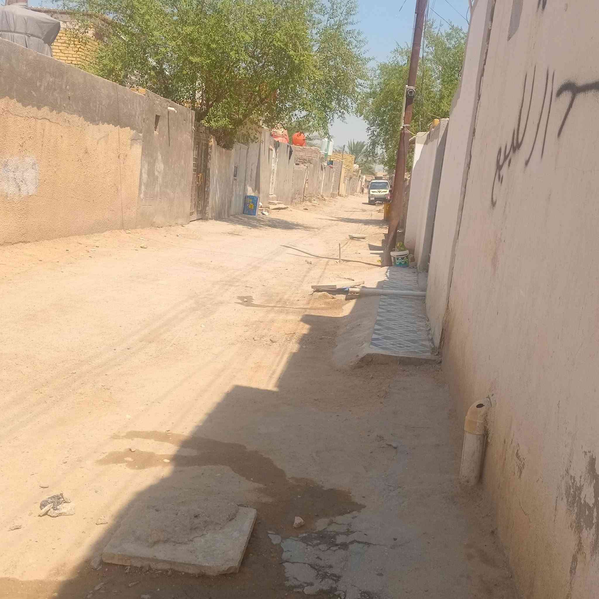 بيت للبيع قرب مدرسه جبل عامل. العسكري  حي الزهراء  بشارع البو غياض ***********
