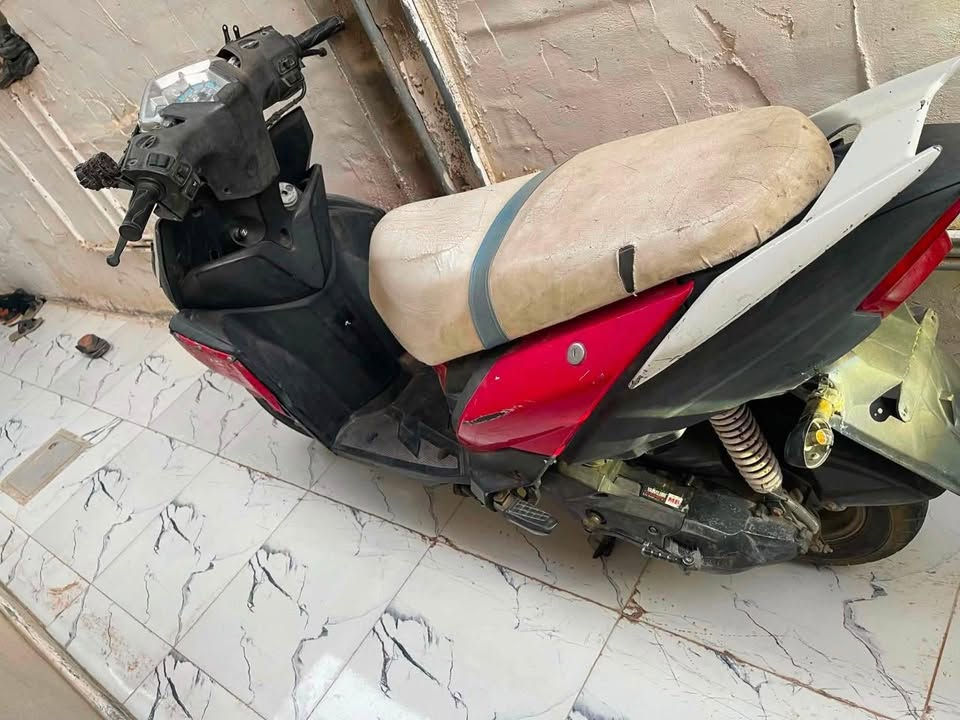 دراجة زت ار 2019مفتوحه السعر 380 الف قفل بيها اوراق مكاتبه
***********
