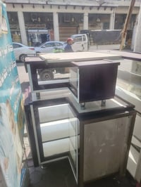 للبيع مجموعه فاترينات  للتواصل  ٠٧٧٢١٣٢٨٦١٠