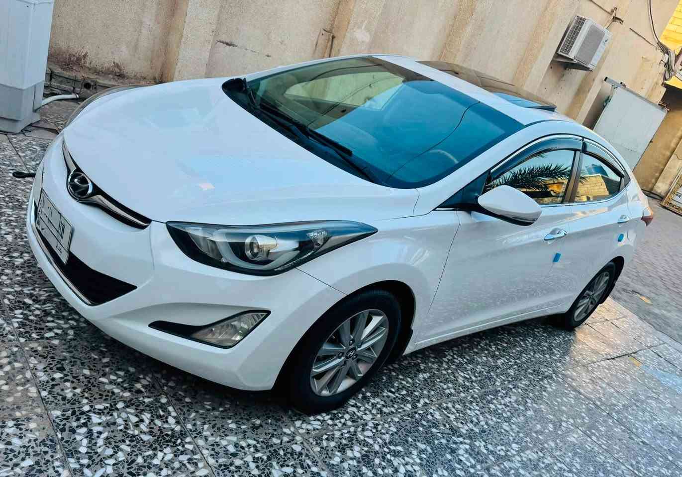 للبيع *********** السعر 117 النترا موديل 2016 خليجي رقم بغداد محرك 1800 دوش فول مواصفات فتحه سقف جلد مشمشي قطعتين تبريد مري شفط لد امامي وخلفي داخل صاج بيها صبغ بنيد فقط بدون اي داخل وبارد بسيط بل باب كير ومحرك بحالة جيدة تبريد تخم تاير جديد السياره حلوه وجاهزة السعر 117 مكان السياره كربلاء المقدسة
