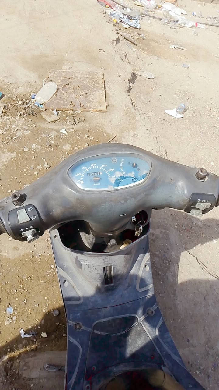 السلام عليكم دراجه ماكس دراجه بيها صالونزا اف ام كلتشات رياضي كلتش ابو النجمه منغولي دراجه بيكاربريتر تشتغل وتطفى دراجه سيلفي وهندر شغال كهربائيات شغالات ماكينه خيره من الله لا نروح ولا تنقيص كفرات بلادي تايرات جدد جيلاتين دراجه حلوه قاعده نقصها الدراجه بس كابريتر جيب كابريتر نقره تشتغل السعر 300 وبي مجال للشراي رقم التليفون بي واتساب *********** مكاني بغداد السيديه
